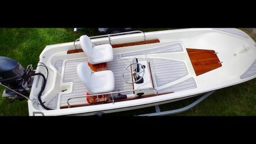 Boston Whaler Striper recensioni e scheda tecnica